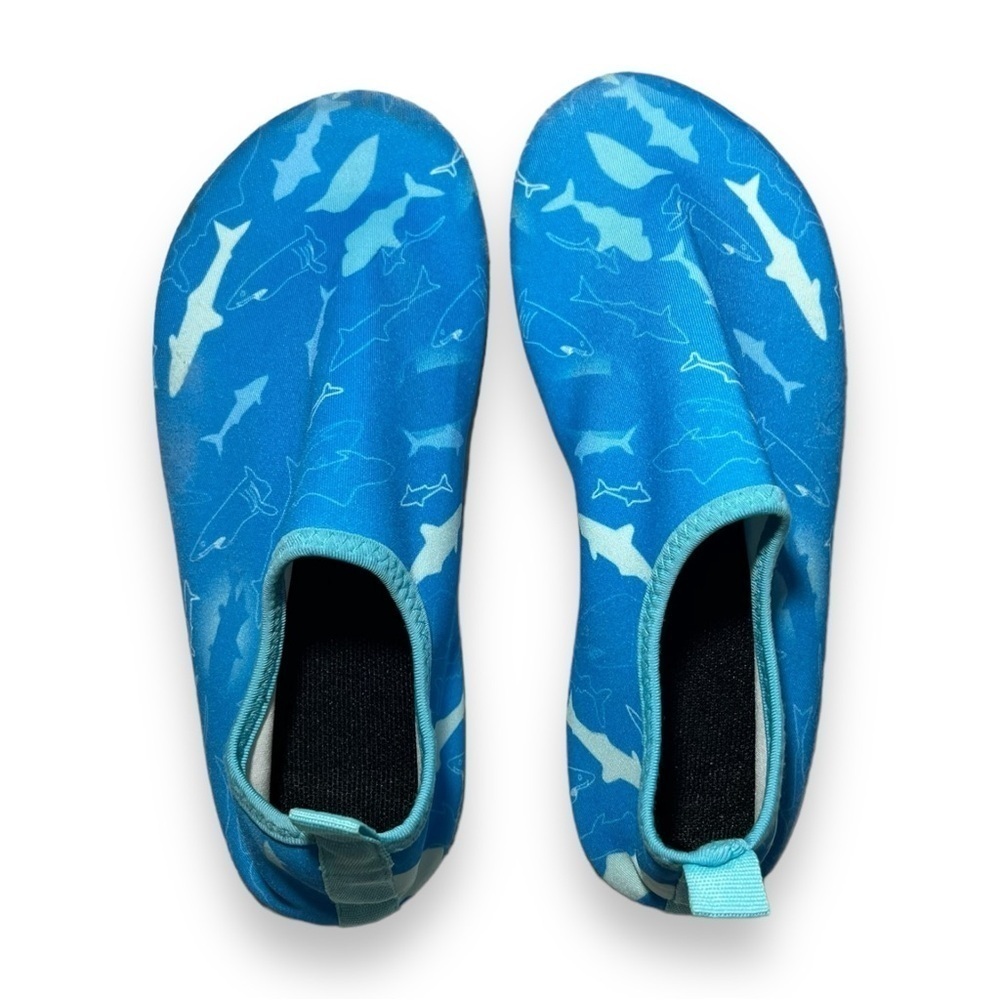 Kids Water Shoes Blue Dolphin Size 2.5-4 Big Kid